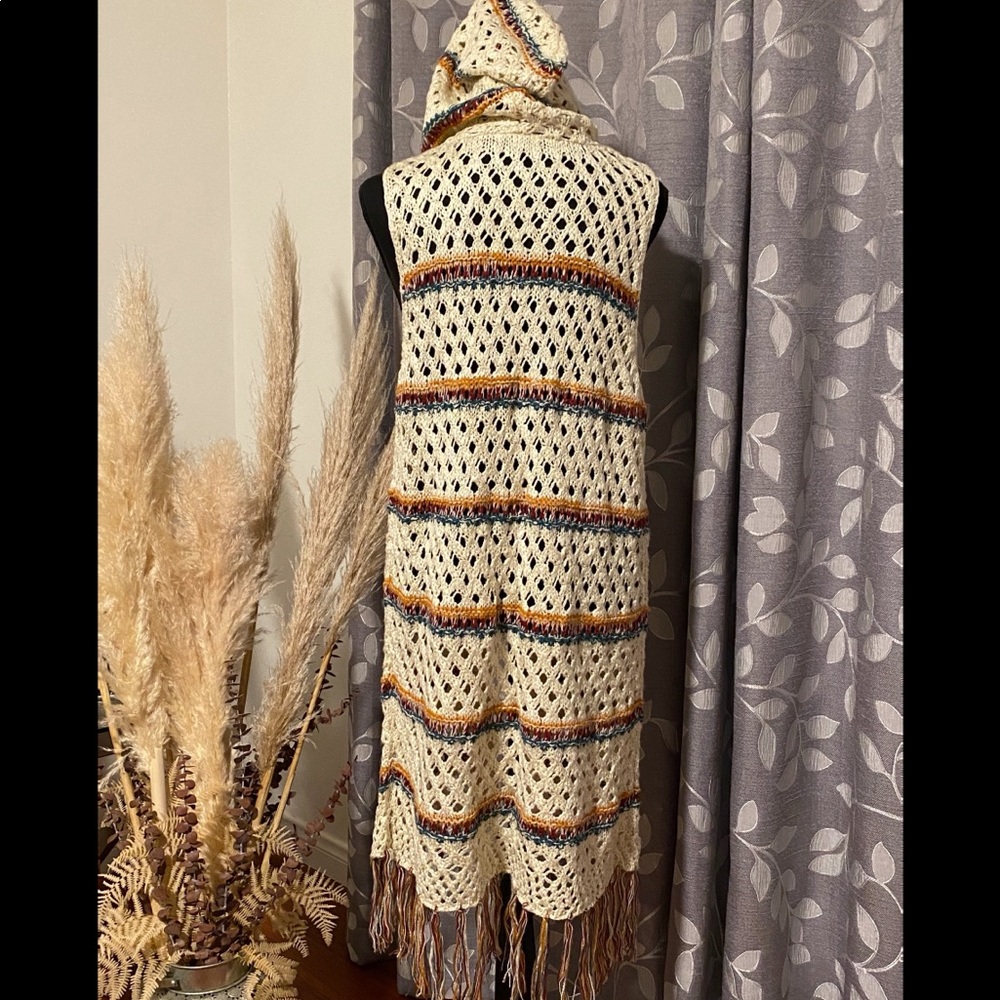 Knitted Cover up - Picture 2 of 4